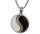Kreis mit Yin Yang in weiß und schwarz mit Zirkonia Steinen Gravur AP 197